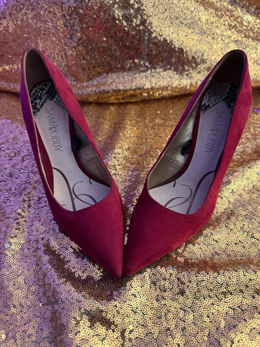 Size 6.5 Preloved Cranberry Pump