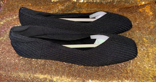 Size 9.5 black flat