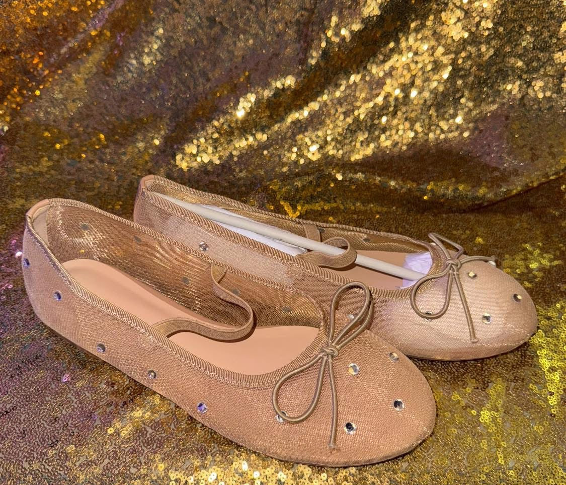 Size 8.5 nude color mesh flat